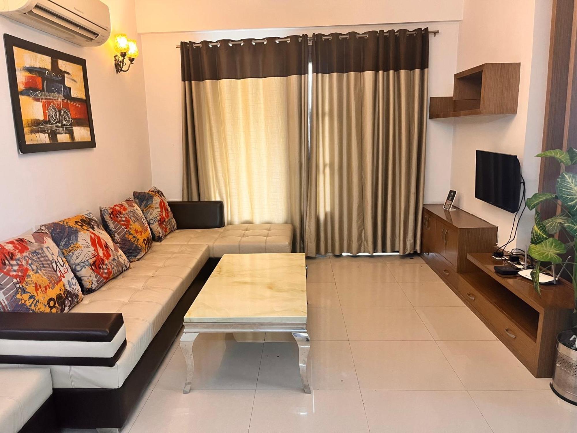 גורגאון Gazebo Inn & Suites Medanta מראה חיצוני תמונה