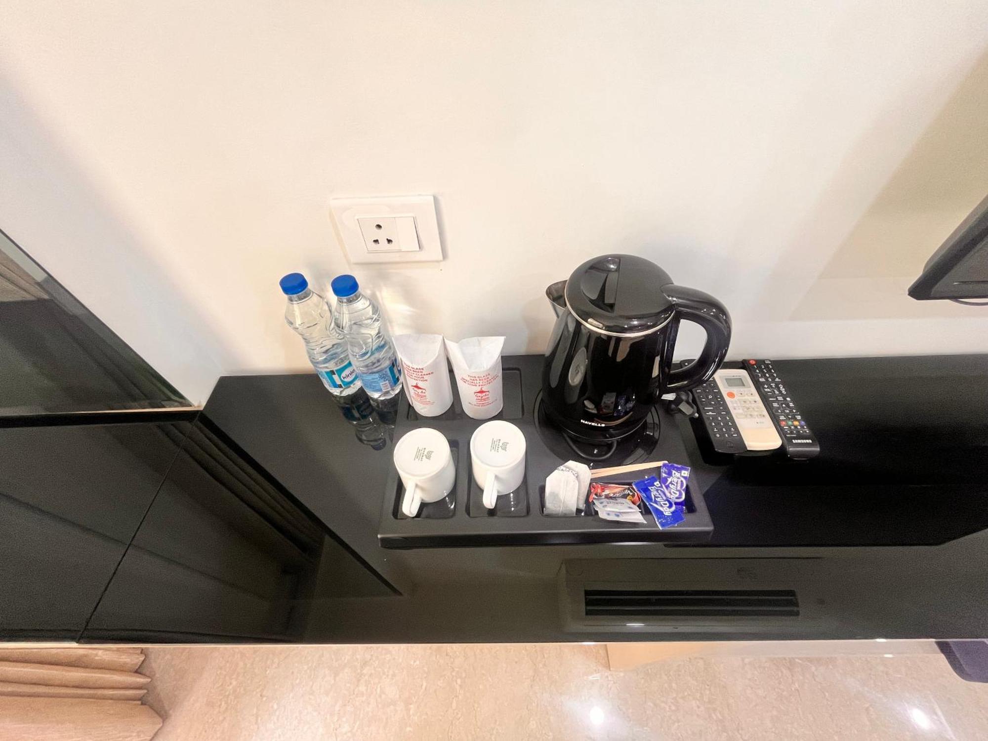 גורגאון Gazebo Inn & Suites Medanta מראה חיצוני תמונה