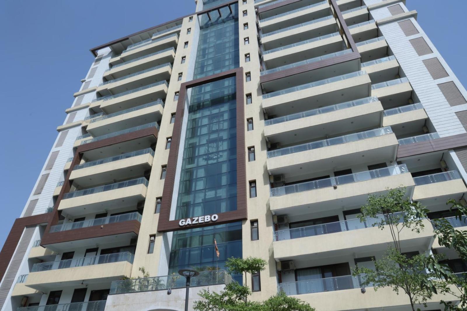 גורגאון Gazebo Inn & Suites Medanta מראה חיצוני תמונה