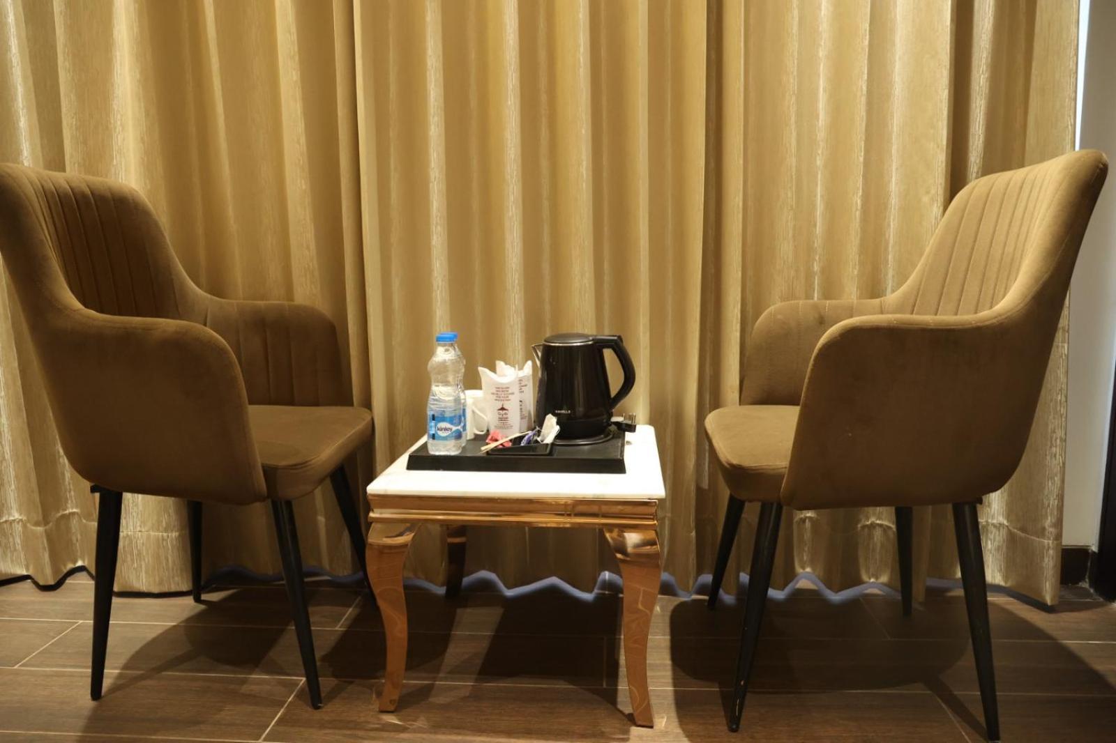 גורגאון Gazebo Inn & Suites Medanta מראה חיצוני תמונה